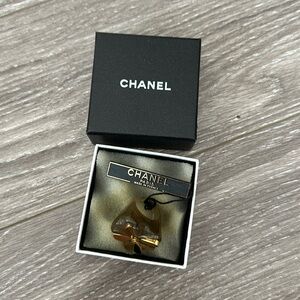 Chanel accent ring with gold detailing